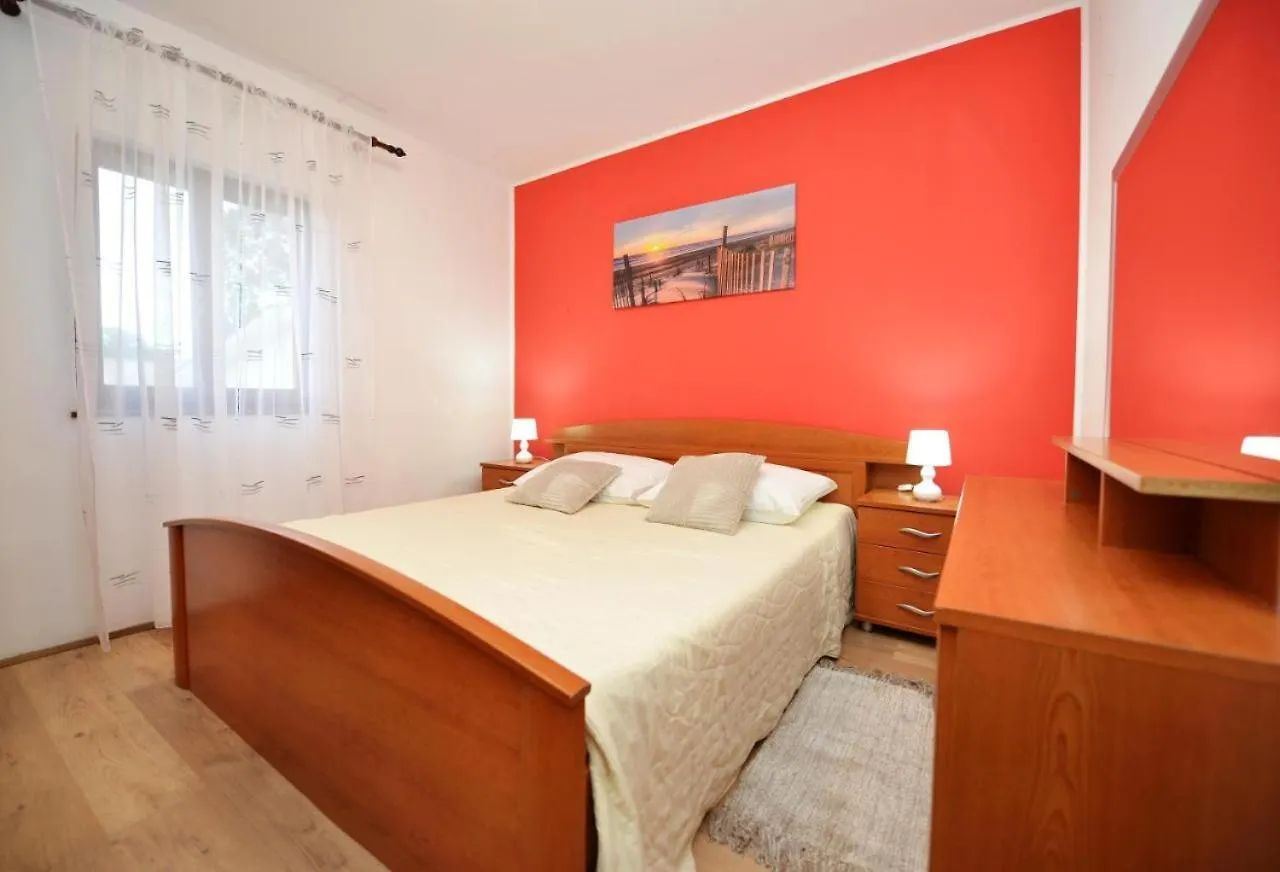 Сasa de vacaciones Villa Ariana With Private Pool By Ta Leut Agency Policnik Croacia